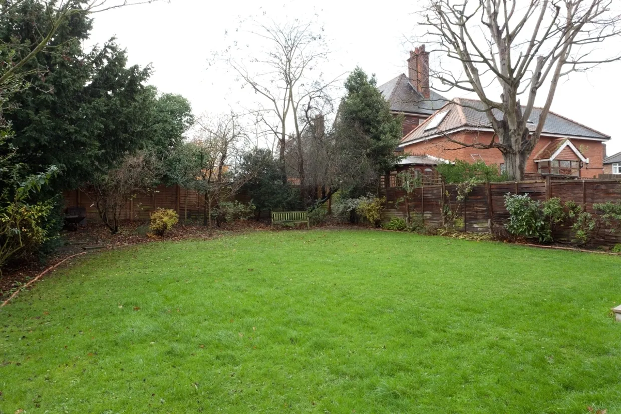 Leopold Road, SW19 photo 7