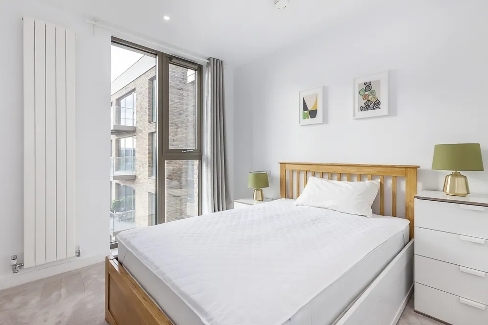 Commodore House, E16 photo 5