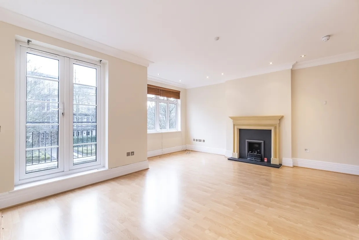 Whitcome Mews Richmond TW9 photo 8