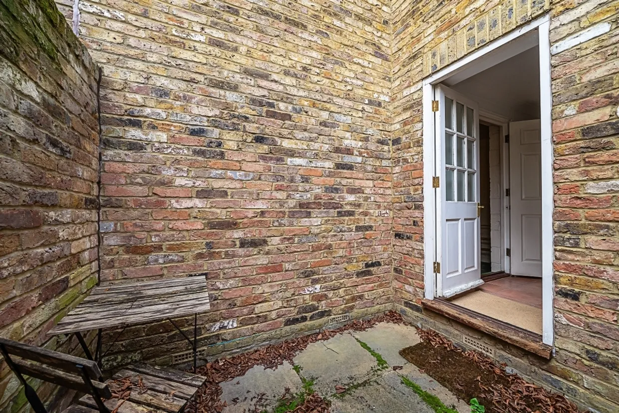 Watermans Mews The Mall W5 (EPC D) photo 10