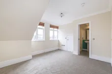 Whitcome Mews Richmond TW9 photo 13