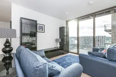 Commodore House, E16 photo 11