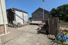 Heol Seward, Beddau, Pontypridd