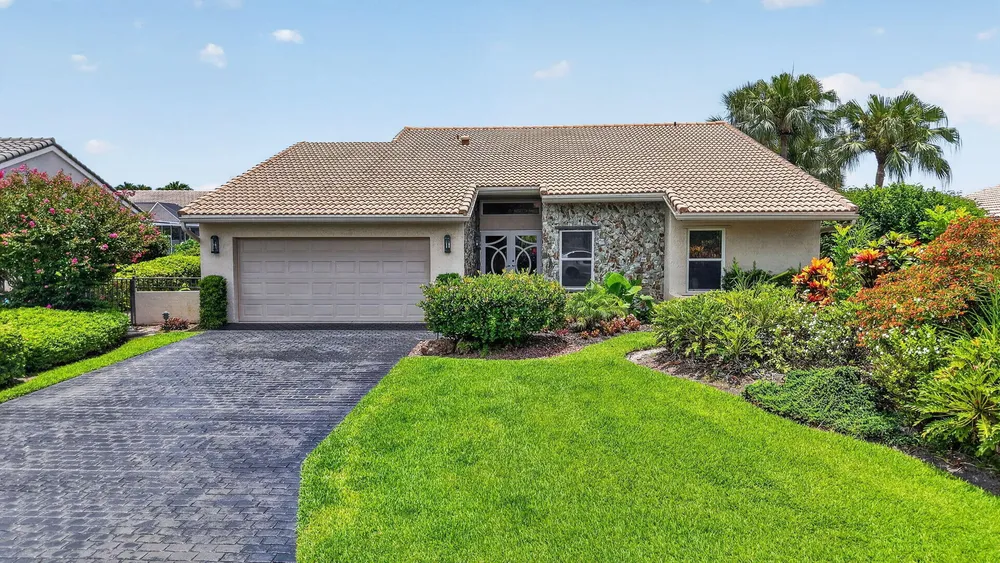 7082 NW 3rd Ave, Boca Raton, FL 33487