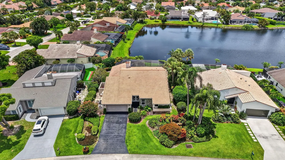 7082 NW 3rd Ave, Boca Raton, FL 33487