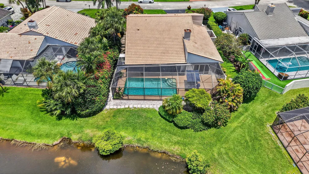 7082 NW 3rd Ave, Boca Raton, FL 33487