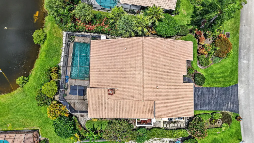 7082 NW 3rd Ave, Boca Raton, FL 33487
