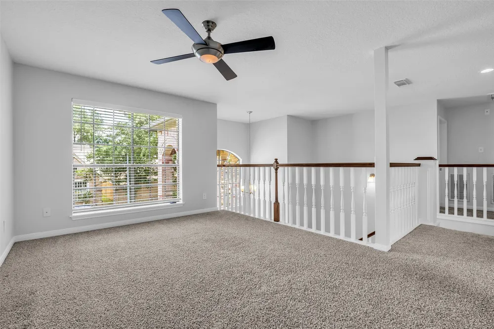 11727 Pecan Creek Dr, Houston, TX 77043