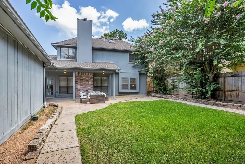 11727 Pecan Creek Dr, Houston, TX 77043