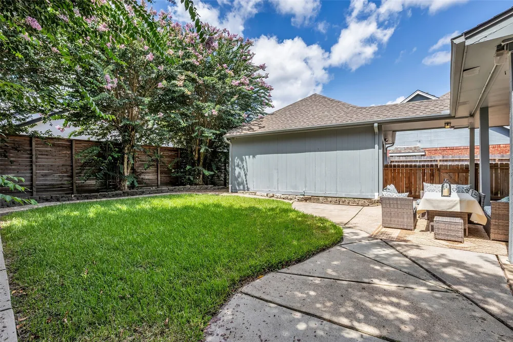 11727 Pecan Creek Dr, Houston, TX 77043
