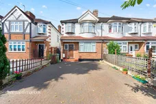 Sutton Common Road, Sutton