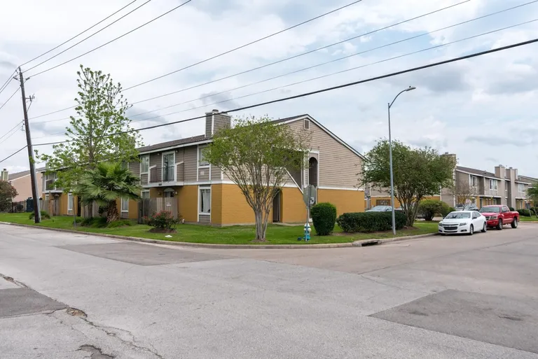 12658 Ashford Meadow Dr, Houston, TX 77082