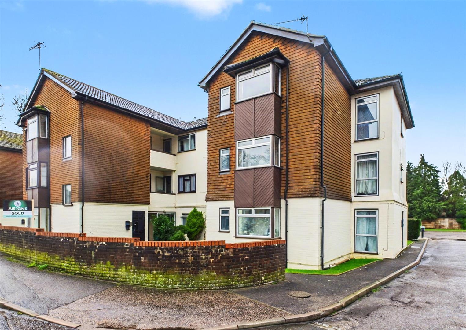 Hollin Court, Northgate Image 1
