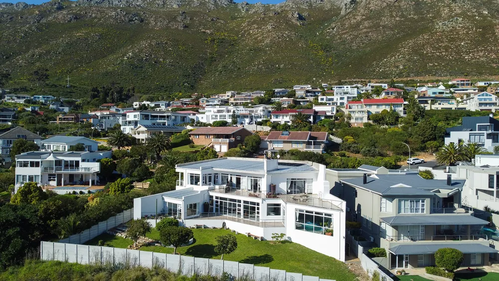 South Africa, Western Cape, Mountainside, Goeie Hoop Street, 8