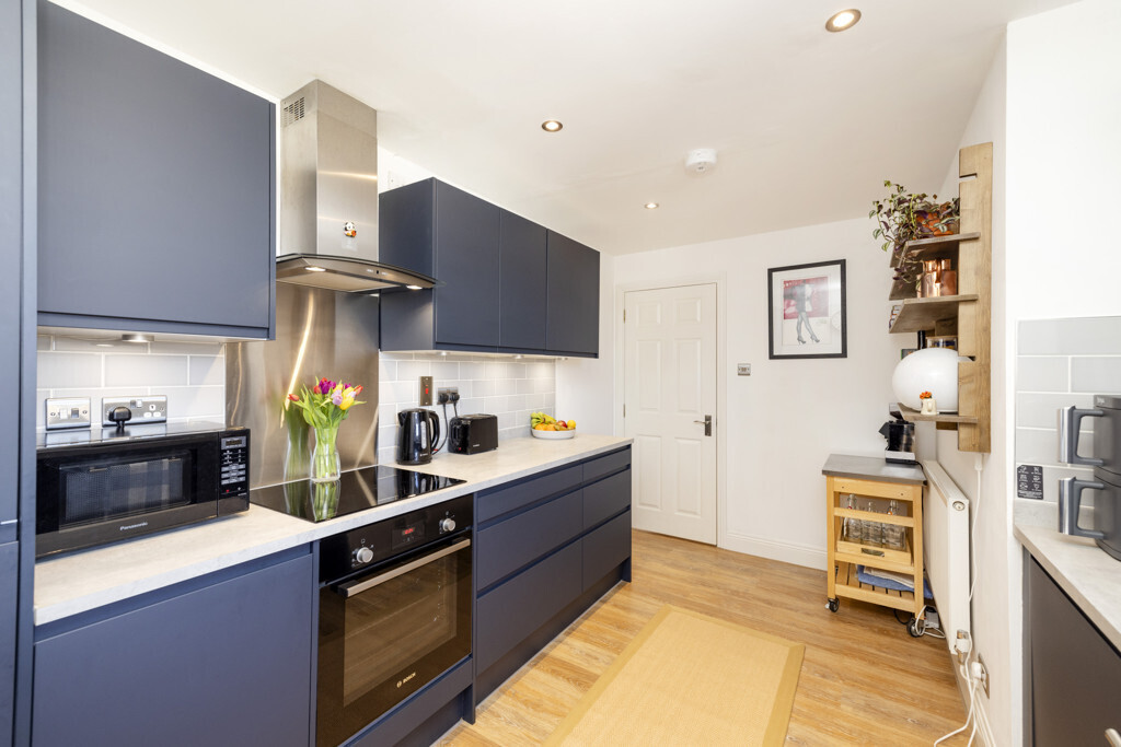 89 (Flat 12) East London Street, New Town, Edinburgh, EH7 4BQ Image 3