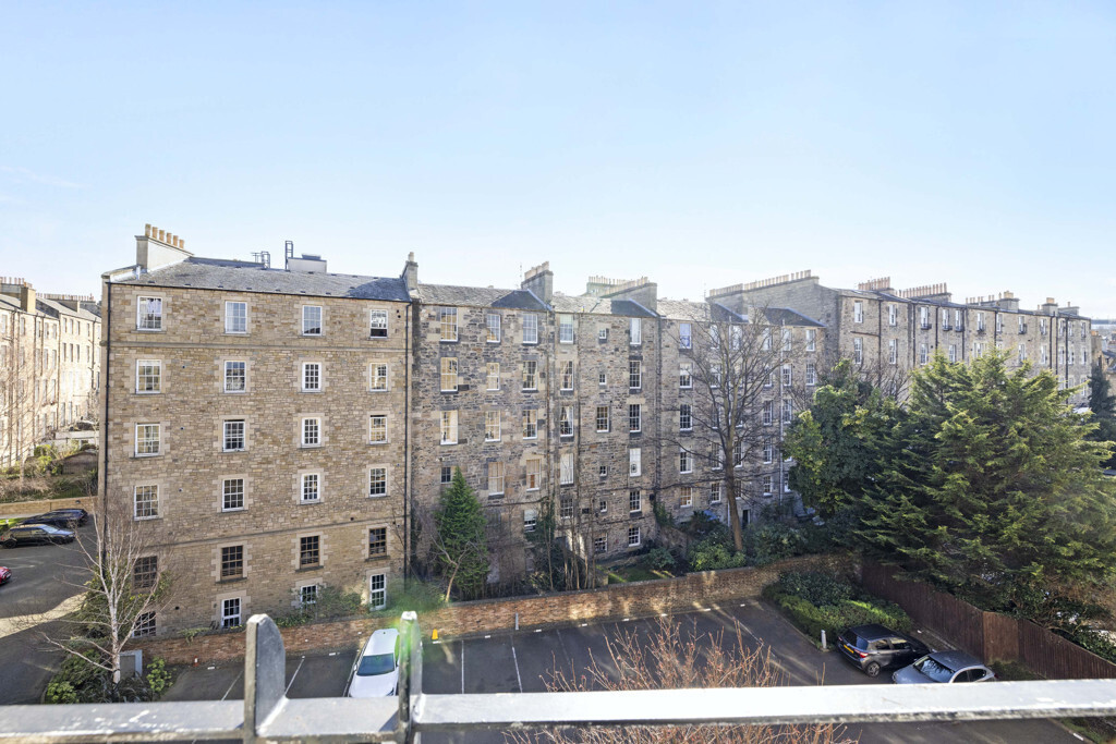 89 (Flat 12) East London Street, New Town, Edinburgh, EH7 4BQ Image 12
