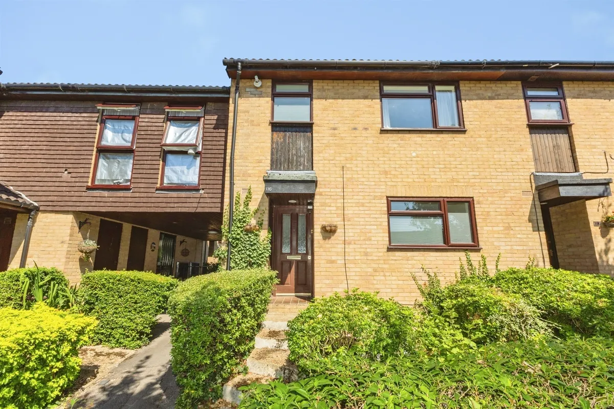 Fleetham Gardens, Lower Earley, Reading