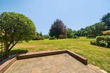 Lythe Hill Park, Haslemere, GU27 photo 9