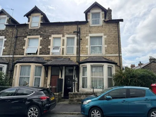 Grove Park Terrace, Harrogatephoto