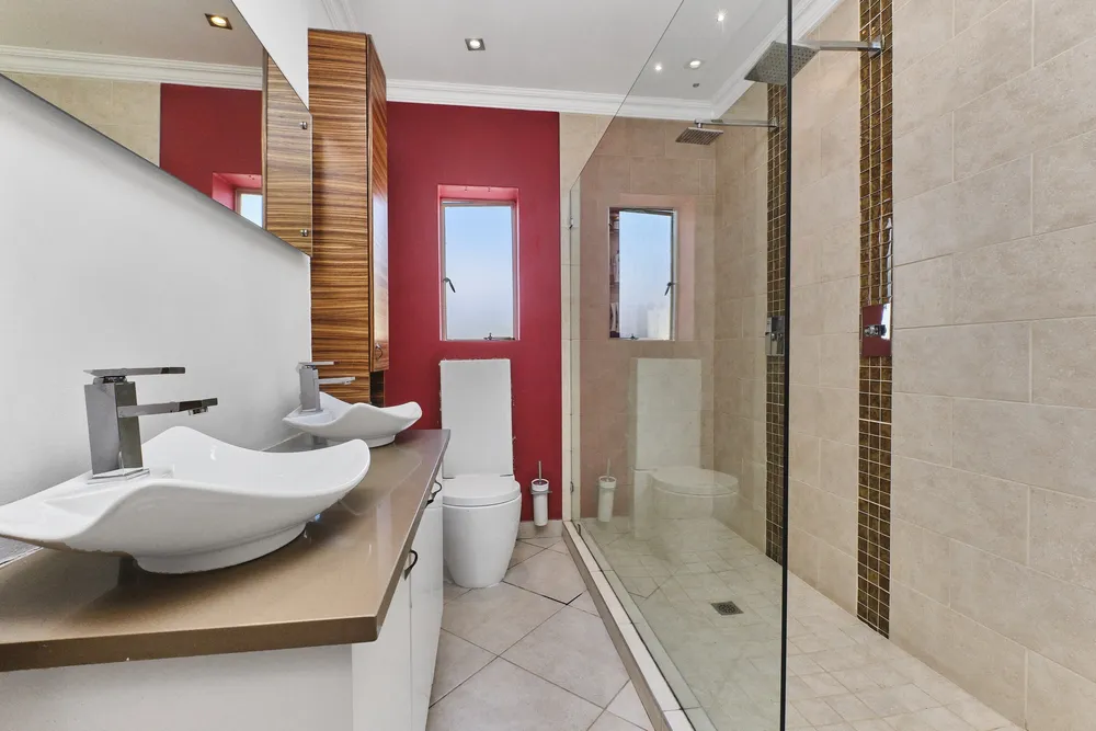 South Africa, Gauteng, Eagle Canyon Golf Estate, Forrest Oaks Avenue, 1116