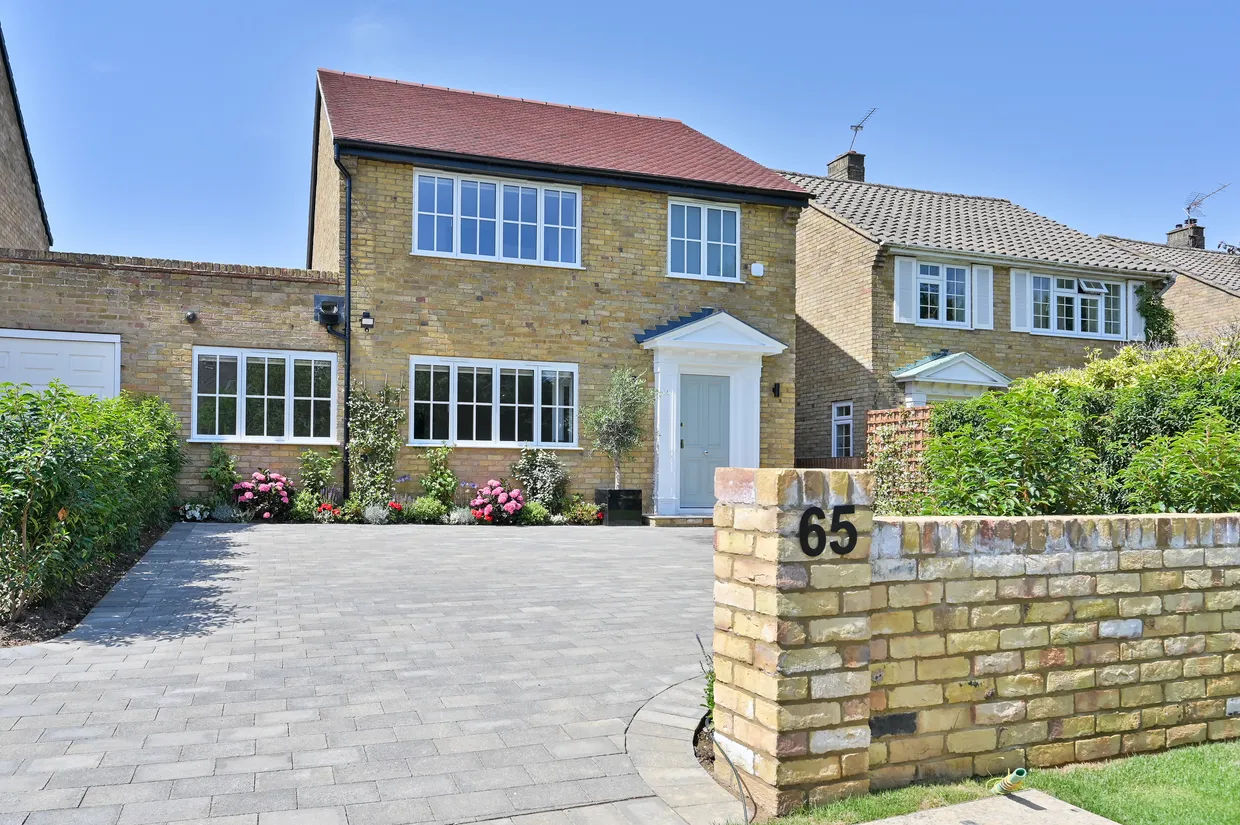 Crabtree Lane, Harpenden, AL5 photo 1