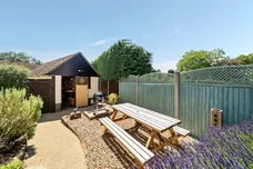 Border Road, HASLEMERE, GU27 photo 13