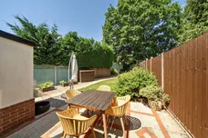 Border Road, HASLEMERE, GU27 photo 14