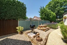 Border Road, HASLEMERE, GU27 photo 17