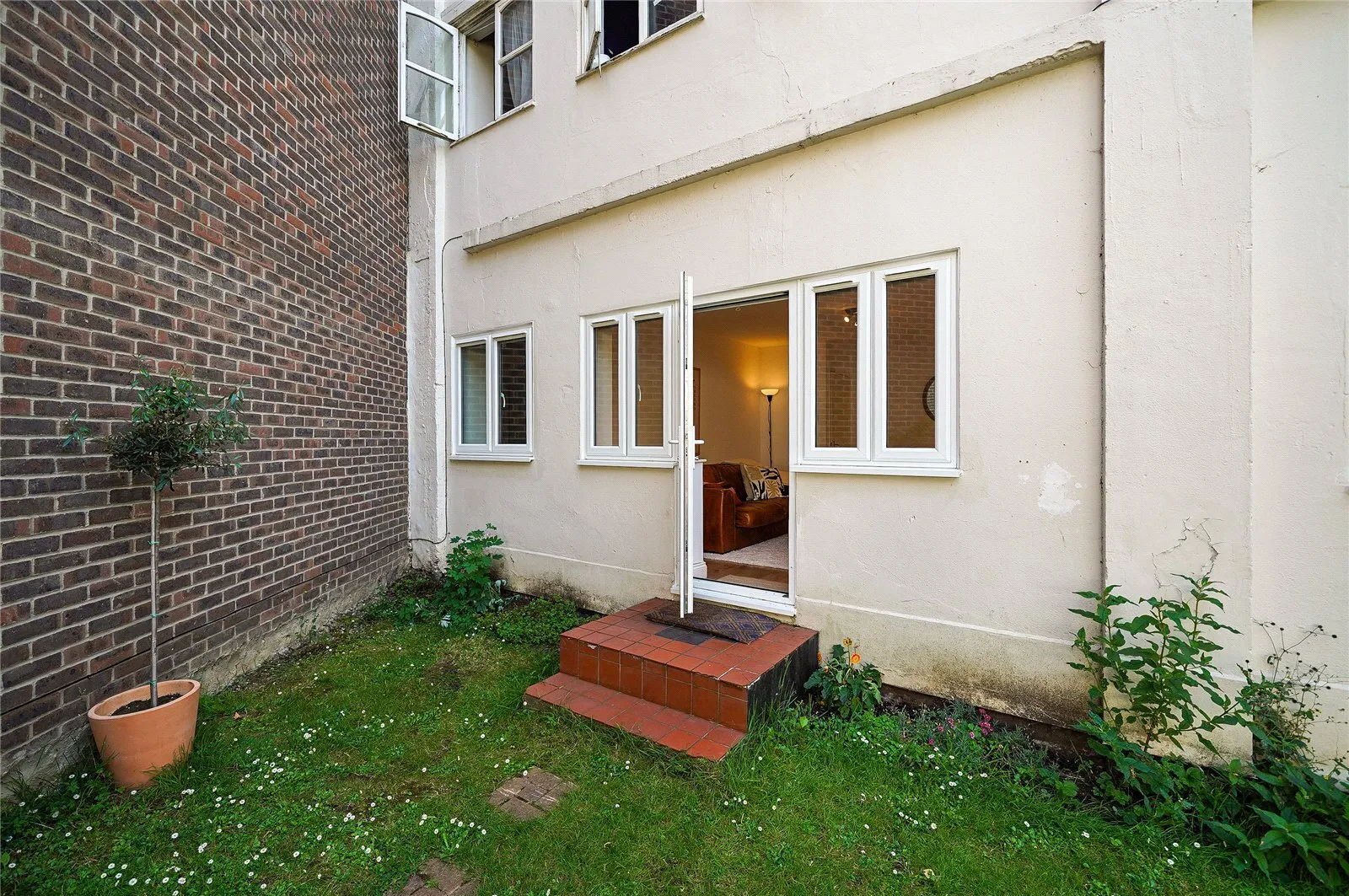 Crewys Road, Childs Hill, London, NW2