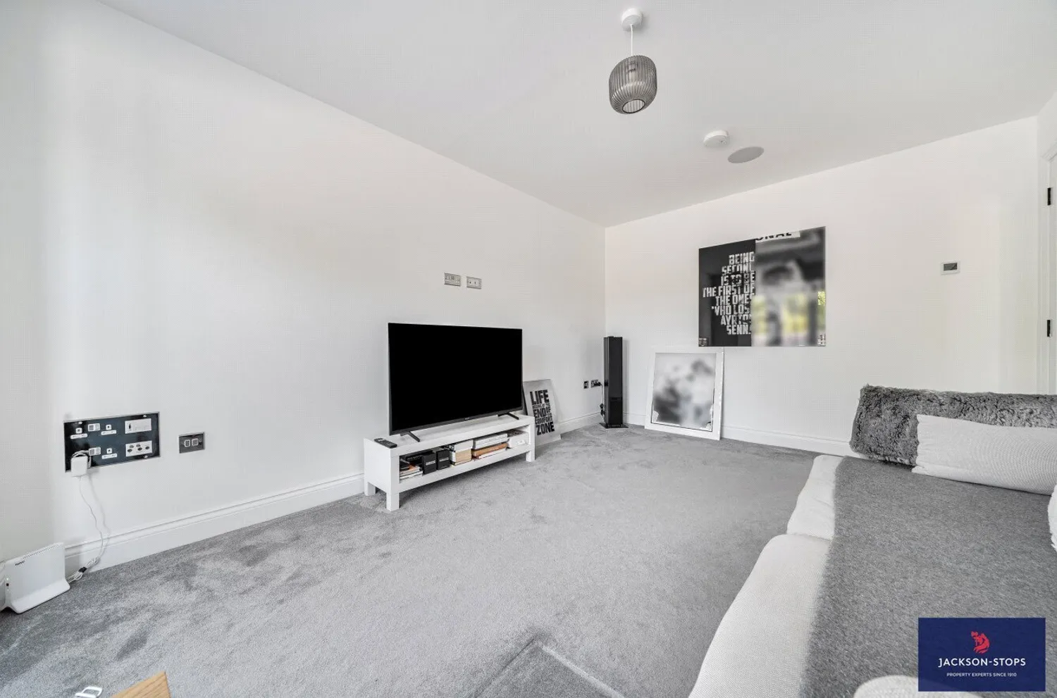 Menday Gardens Mews, Wavendon, MK17 photo 2