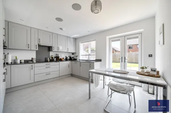 Menday Gardens Mews, Wavendon, MK17 photo 3