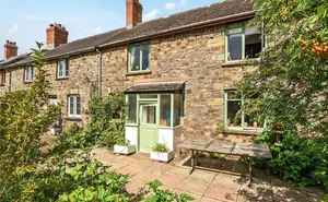 Fourways, Eggesford, Chulmleigh, Devon, EX18 photo