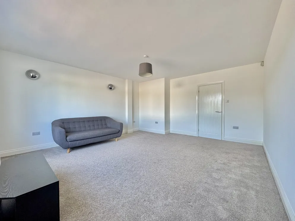 Property carousel item 11