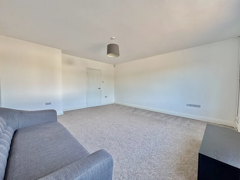 Property carousel item 12