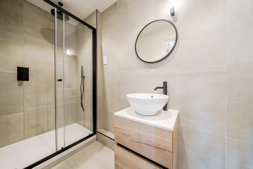 Ashley Road, Epsom, KT18 photo 9