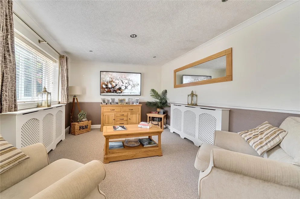 Property carousel item 13
