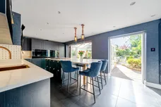 Rosewood Drive, Shepperton, TW17 photo 3