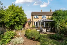Rosewood Drive, Shepperton, TW17 photo 13