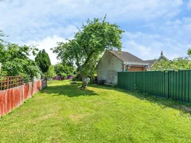 Shrivenham Road, Swindon thumb 3