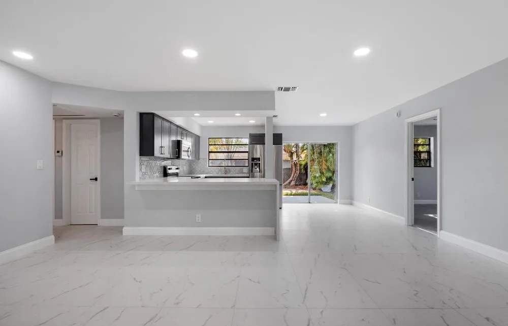 1661 NW 1st Ave, Pompano Beach, FL 33060