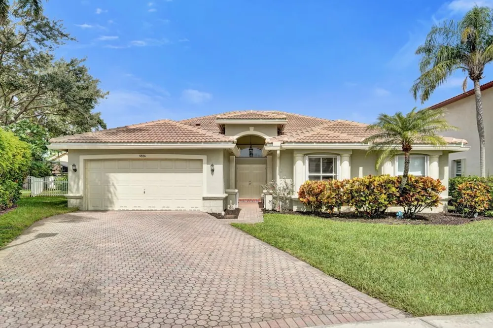 5886 Bay Hill Circle, Lake Worth Beach, FL 33463