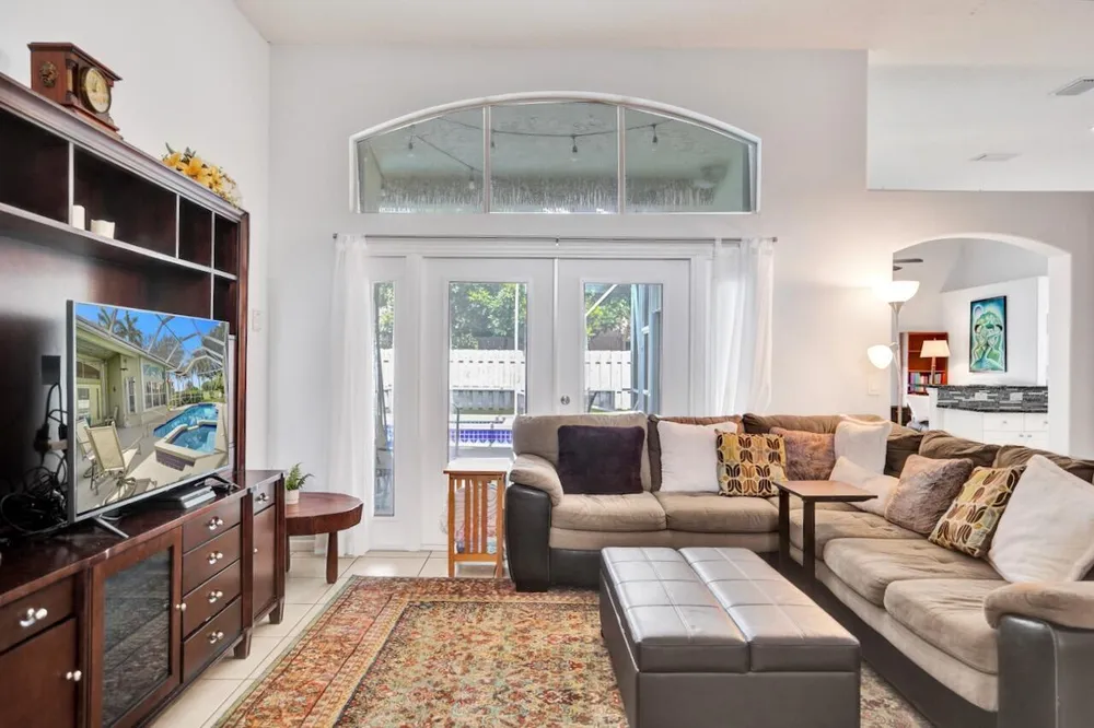 5886 Bay Hill Circle, Lake Worth Beach, FL 33463
