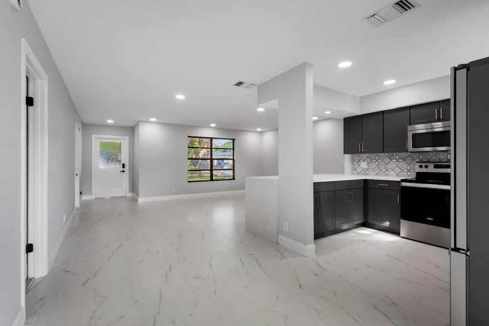 1661 NW 1st Ave, Pompano Beach, FL 33060