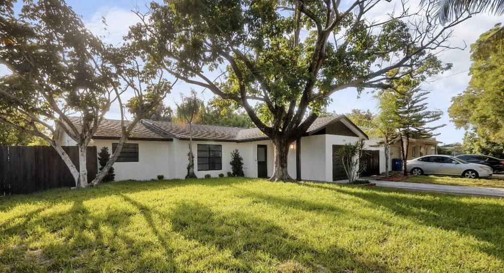 1661 NW 1st Ave, Pompano Beach, FL 33060