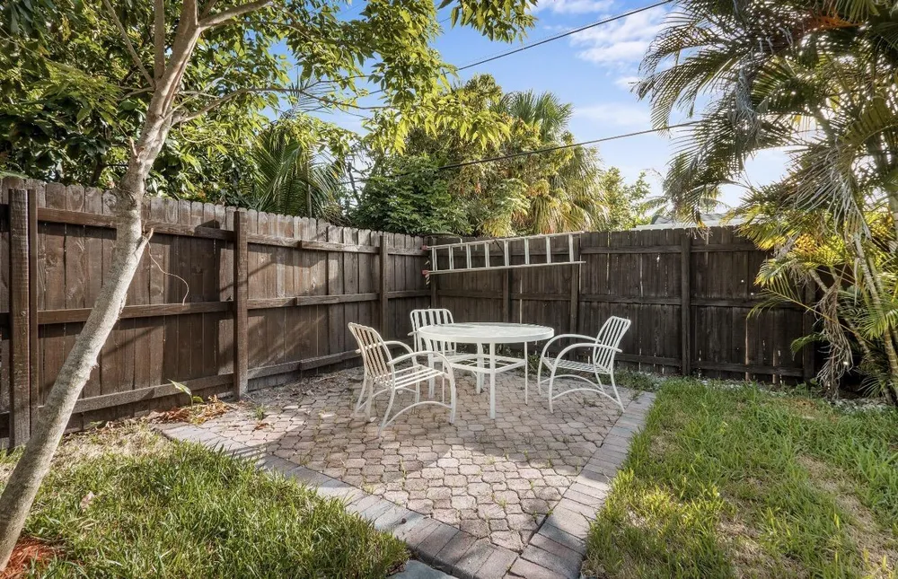 1661 NW 1st Ave, Pompano Beach, FL 33060