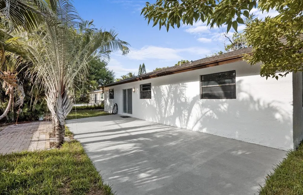 1661 NW 1st Ave, Pompano Beach, FL 33060