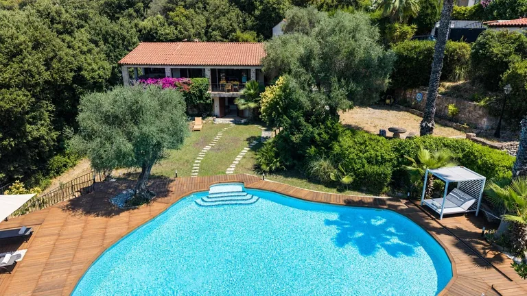 Cannes (Californie), 06400, France