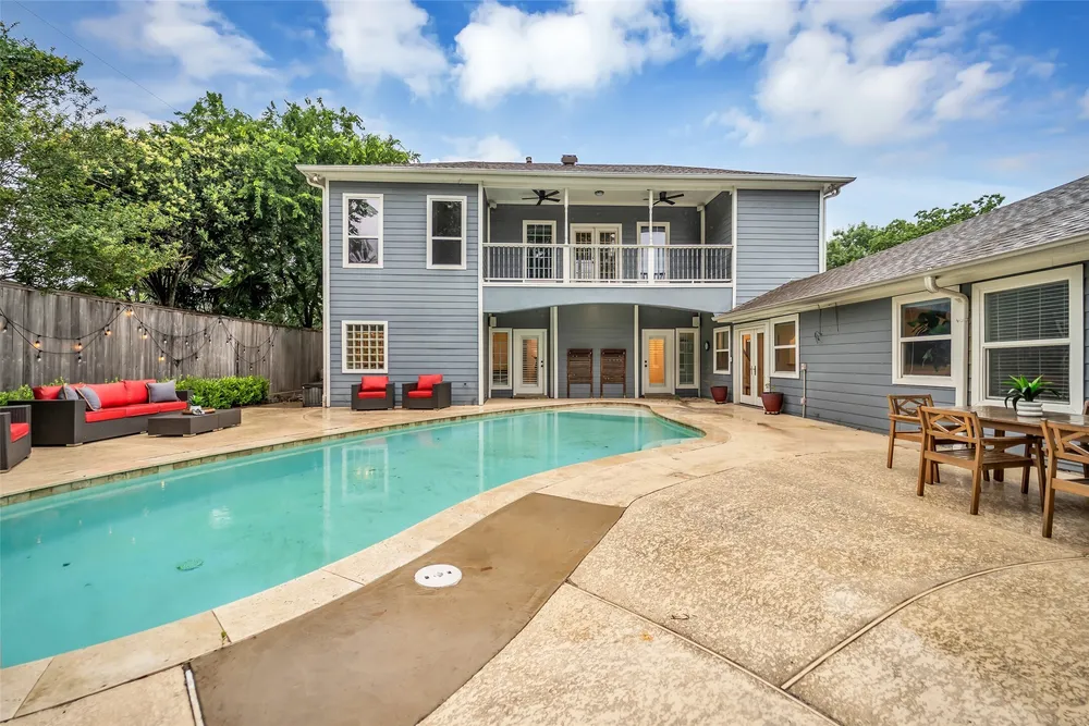 8702 Ilona Ln, Houston, TX 77025