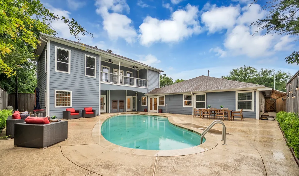 8702 Ilona Ln, Houston, TX 77025