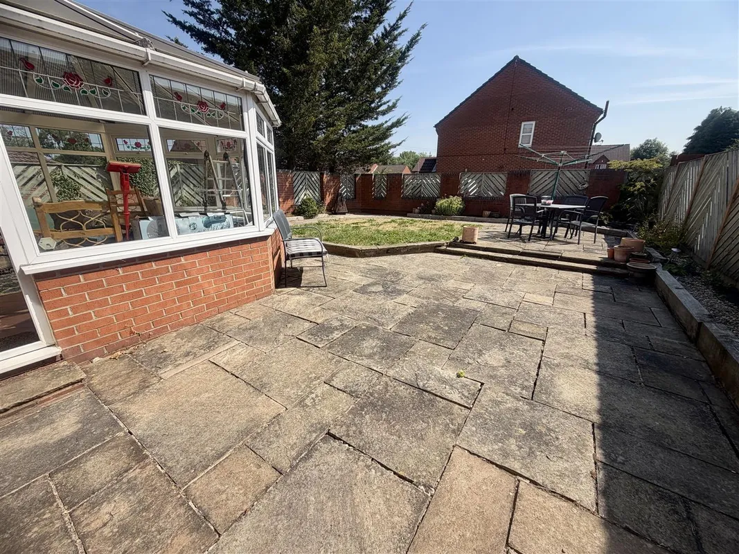 Pinders Green Drive, Methley, Leeds